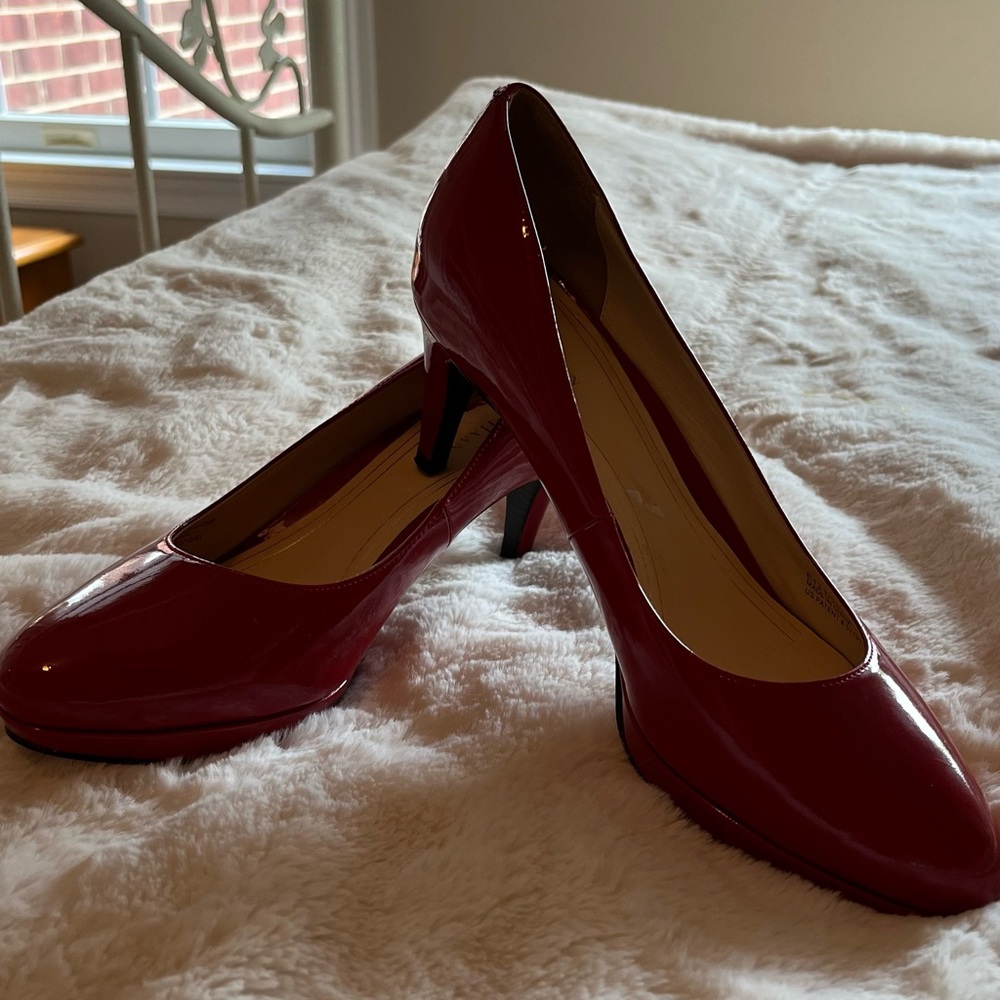 Cole Hann Pumps RED